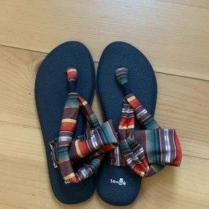 🔴Sanuk sandals